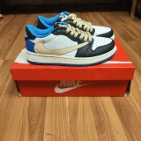 Кроссовки Air Jordan 1 Retro Low Travis Scott Fragment 38 размер (photo 1)