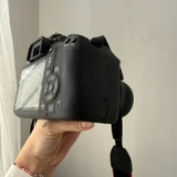 Зеркальная камера с штативом (photo 3)