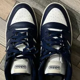 кроссовки **Adidas** (photo 1)