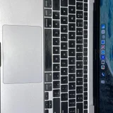 MacBook (photo 5)