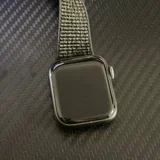 Apple Watch S4 (photo 1)