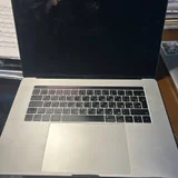 MacBook Pro 15 (photo 2)