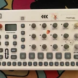 MIDI-контроллер Akai MIDImix (photo 8)