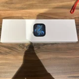 Apple Watch (photo 1)
