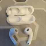 AirPods Pro (photo 1)