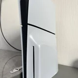 PlayStation 5 (photo 1)
