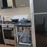 Кухня с вытяжкой (без посудомойки, столешницы и холодильника) (photo 1)