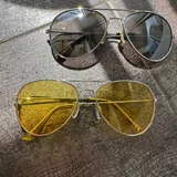 Топ бандо Zara, S + Топ черный FB sisters, S + Топ в стиле бохо, S + Туфли розовый неон, 36р + Перчатки для фитнеса + Платье с драпировкой, M + Тельняшка H&M, M + Лоферы под крокодила, 38р + Очки авиаторы (photo 9)