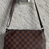 Коричневая сумочка Louis Vuitton (photo 4)