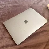 MacBook Air M1 (photo 1)