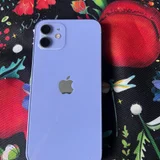 iPhone 12 (photo 1)