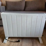 обогреватель / конвектор. 2000W, размеры примерно 70х45 см. Моментально разогревается, легкий по весу. Район метро сити / гранд молл. (photo 1)
