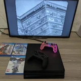 PlayStation 4 Pro (photo 1)