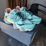 Женские кроссовки New Balance 9060 (photo 1)