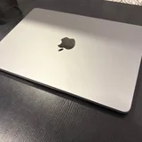 MacBook Air M3 8/256GB (photo 1)