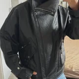 Новая эффектная куртка Zara экокожа XS. Заказывала с Греции. На меня всё равно велика. Отлично на рост выше 165см. (photo 1)
