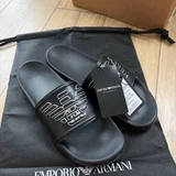 Emporio Armani чёрные шлёпанцы (photo 2)
