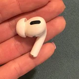 AirPods pro (photo 3)