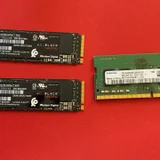 NAS **Synology 720+** в хорошем состоянии, в комплекте 2х**WD Red 4TB** как основные накомпители, 2x**WD Black SN750 500GB** NVMe SSD как SSD кэш и **8GB** планка оперативки (да, оффициально он 8 не поддерживает, но прекрасно с ней работает (photo 2)