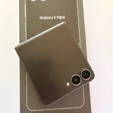 Samsung Galaxy Z Flip 8 (photo 4)