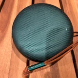 беспроводную колонку Bang and Olufsen Beosound A1, состояние отличное. (photo 1)