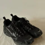 Кроссовки Mizuno x SLY Wave Rider 10 (photo 2)