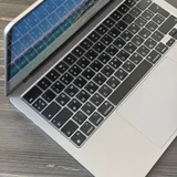 MacBook Air 13 (photo 2)