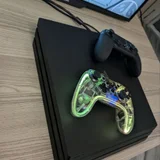 PlayStation 4 Pro (photo 2)