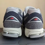 Кроссовки New Balance 2002 (photo 4)
