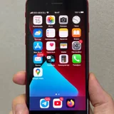 iPhone 8 Red (photo 1)