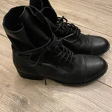 Новые женские ботинки 39 размер (photo 1)