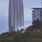 Зеркальная камера и бинокль с аксессуарами (photo 9)