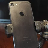 iPhone 7 (photo 1)