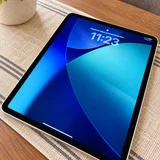 Планшет Apple iPad (photo 1)