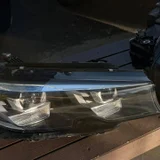 LED фары BMW G20 original комплект (photo 1)