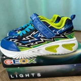 Детские кроссовки Geox с подсветкой, состояние отличное (photo 3)