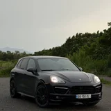 Porsche Cayenne Turbo S (photo 1)