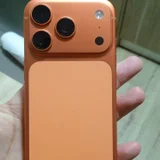 iPhone (photo 1)