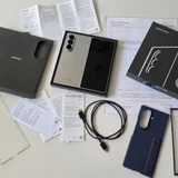 Samsung Galaxy Fold (photo 2)