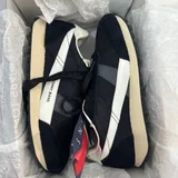 тся оригинальные кроссовки Tommy Hilfiger, размер 38. Совершенно новые, в коробке. Цена (photo 4)