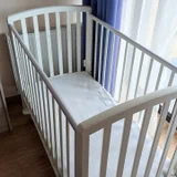 Детская кроватка с матрасом, бортиками и постельным бельем (photo 4)