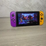 Nintendo Switch (photo 1)