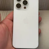 iPhone 16 Pro (photo 1)