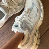 Кроссовки New Balance 2002r (photo 5)