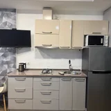 Кухонный гарнитур 1.80м (photo 2)