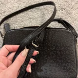 Женская сумка кроссбоди Guess Mini Crossbody (photo 7)