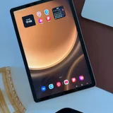 Планшет Samsung Tab S9 FE с чехлом и стилусом (photo 1)