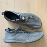 Кроссовки дышащие в стиле «босоногой» обуви (barefoot / minimal shoes) с широким носком и эластичной шнуровкой с фиксатором. Размер 43 , по стельке-28. (photo 1)