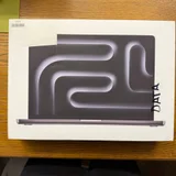MacBook Pro (photo 1)