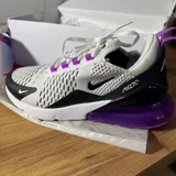 Кроссовки Nike Air Max 270 (photo 2)
